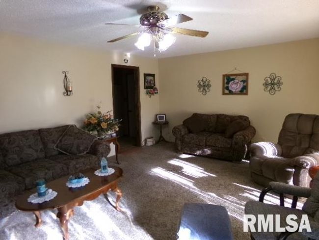 2225 Route 34, House other with 4 bedrooms, 2 bathrooms and null parking in Rosiclare IL | Image 6