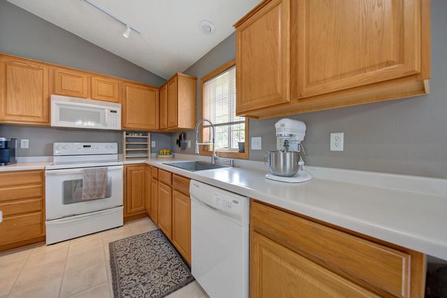 22 Kitchen.jpg | Image 16
