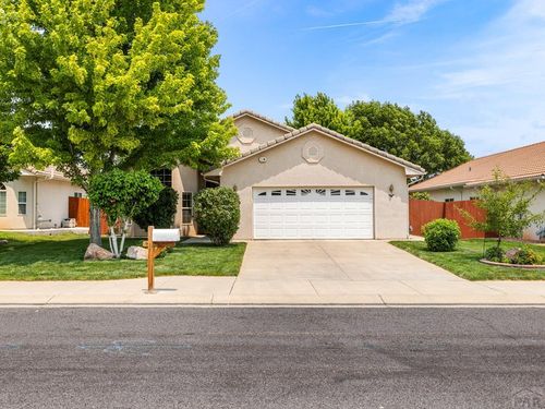 4729 Pearcrest Ct, Pueblo, CO, 81005-5556 | Card Image