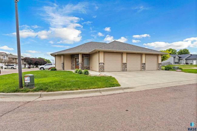 301 S Spring Pl, House other with 2 bedrooms, 2 bathrooms and null parking in Brandon SD | Image 21