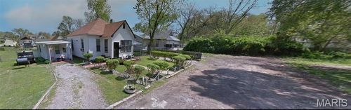 3027 College Ave, East Saint Louis, IL, 62205-2227 | Card Image