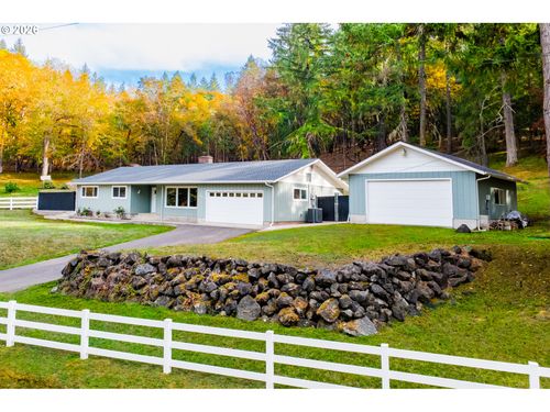 1646 San Souci Dr, Roseburg, OR, 97471 | Card Image