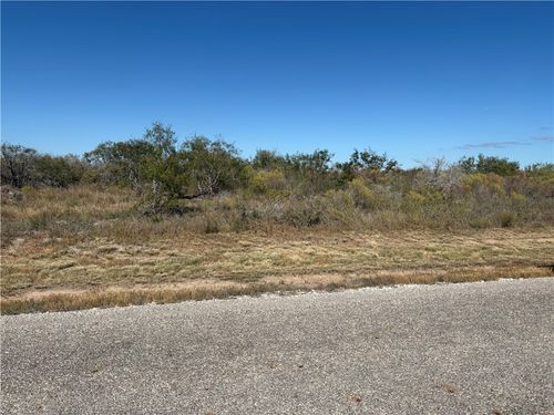 538 Water Oak Ln, Rockport, TX, 78382-9343 | Card Image