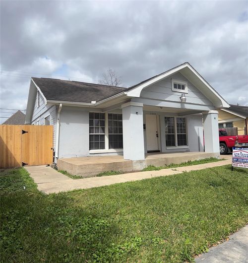 2340 Cumberland St, Houston, TX, 77023-5224 | Card Image