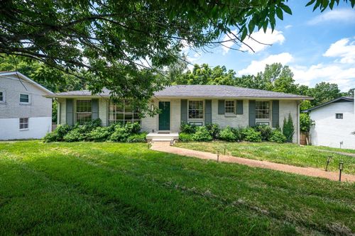 317 Bonnavue Dr, Hermitage, TN, 37076-1017 | Card Image