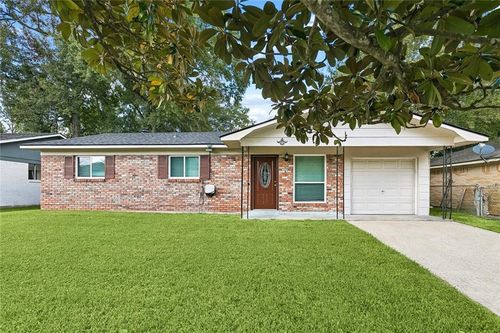 3775 Brookwood Dr, Slidell, LA, 70458-4711 | Card Image