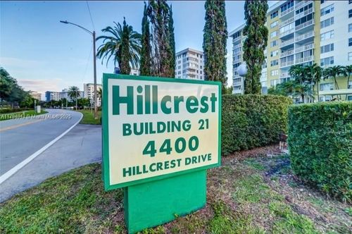 b-4400 Hillcrest Dr, Hollywood, FL, 33021-7971 | Card Image
