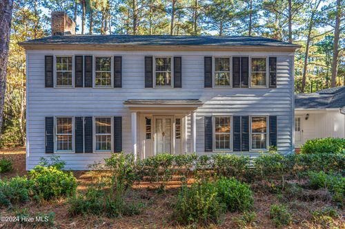 102 James Creek Rd, Southern Pines, NC, 28387-6819 | Card Image