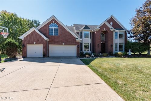 12649 Fieldstone Pt, Strongsville, OH, 44149-9245 | Card Image