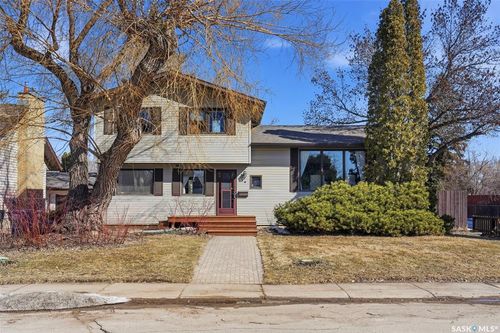 74 Harvard Cres, Saskatoon, SK, S7H3R1 | Card Image