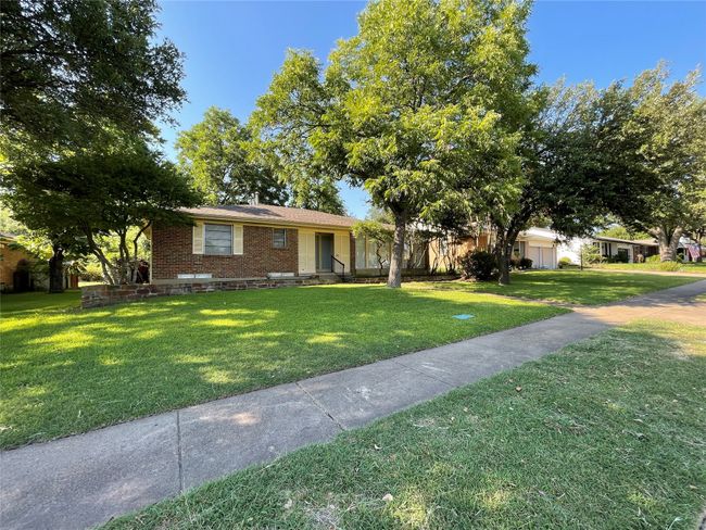 1303 Northlake Dr, House other with 3 bedrooms, 2 bathrooms and null parking in Richardson TX | Image 27