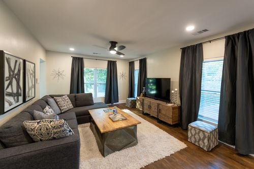 4514 Victor, Dallas, TX, 75246 | Card Image