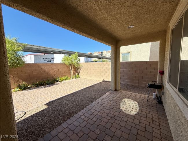 9326 Noble Sage Ave, House other with 3 bedrooms, 3 bathrooms and null parking in Las Vegas NV | Image 4