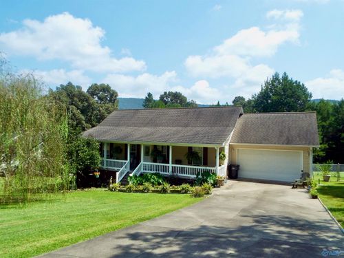 6605 Harvest Dr Nw, Fort Payne, AL, 35967-8377 | Card Image