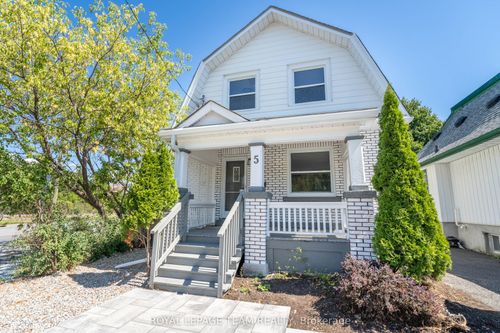 5 Gilchrist Ave, Ottawa, ON, K1Y0M7 | Card Image