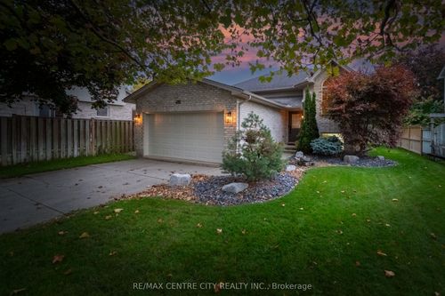 495 Riverview Dr, Strathroy, ON, N7G4B3 | Card Image