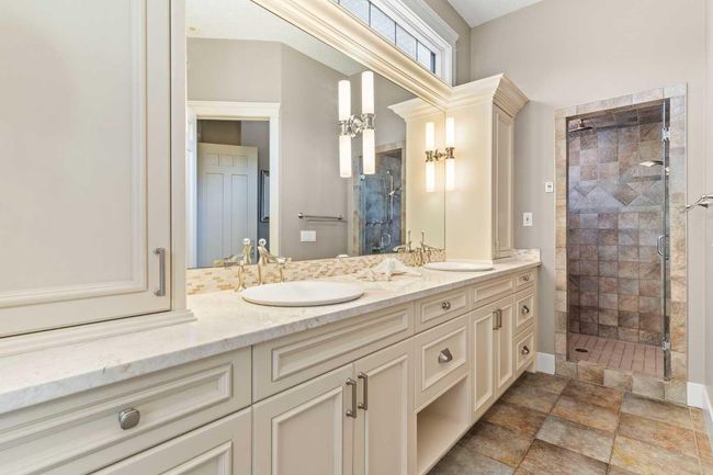 31 Summit Pointe Dr, House other with 4 bedrooms, 5 bathrooms and 4 parking in Heritage Pointe AB | Image 17