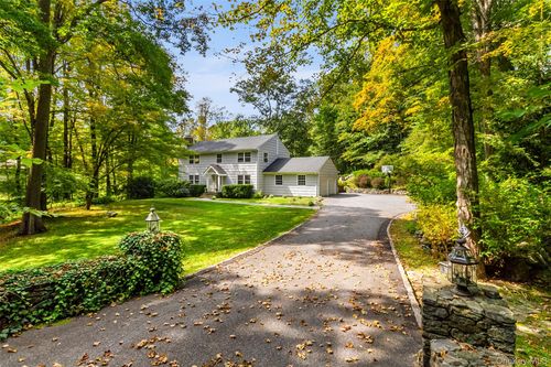 47 Brook Farm Ln, Bedford, NY, 10506-1313 | Card Image