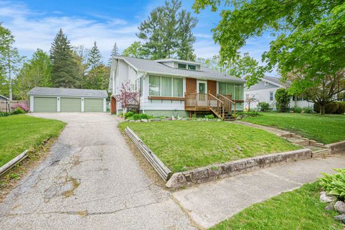 311 S Sears St, Reed City, MI, 49677-1135 | Card Image