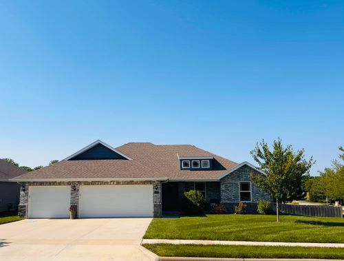 607 E Selby Dr, Nixa, MO, 65714-8453 | Card Image