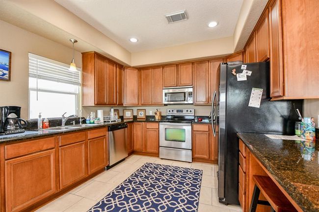 115 Mar Vista Ct, House other with 3 bedrooms, 2 bathrooms and 1 parking in Surfside Beach TX | Image 6