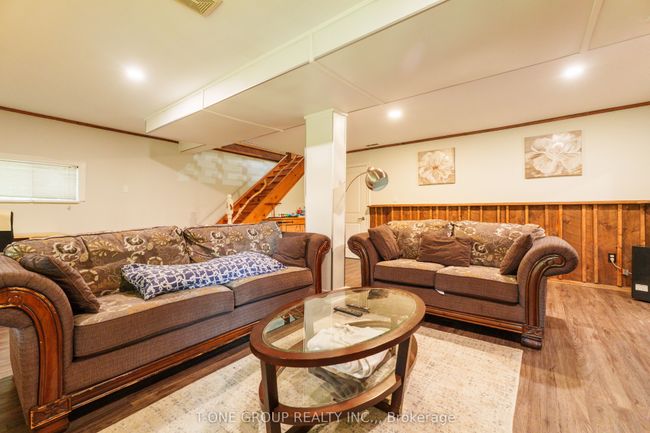 10 Riverside Crt, House other with 3 bedrooms, 2 bathrooms and 5 parking in Bancroft ON | Image 32