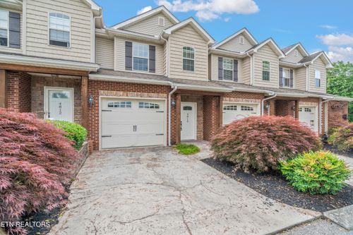 4810 Fountain View Way, Knoxville, TN, 37918-1870 | Card Image