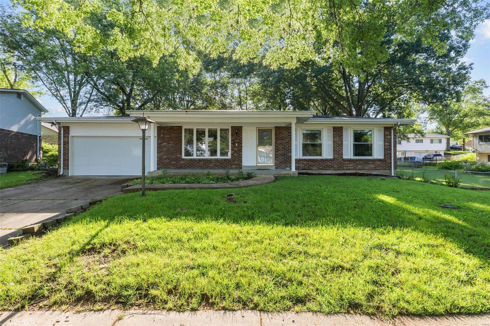 Berrywick Ter, Saint Louis, MO 63128