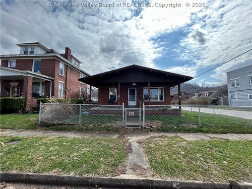 2971 Hughes St, Huntington, WV, 25704-2019 | Card Image