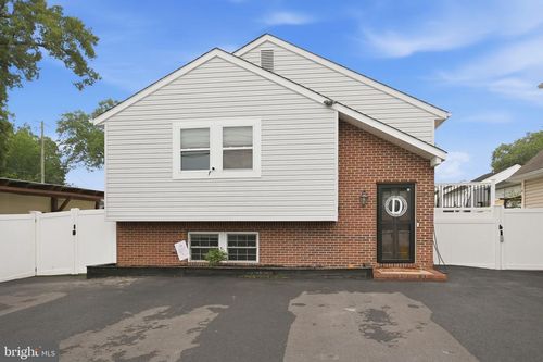 7803 Outing Ave, PASADENA, MD, 21122-1413 | Card Image