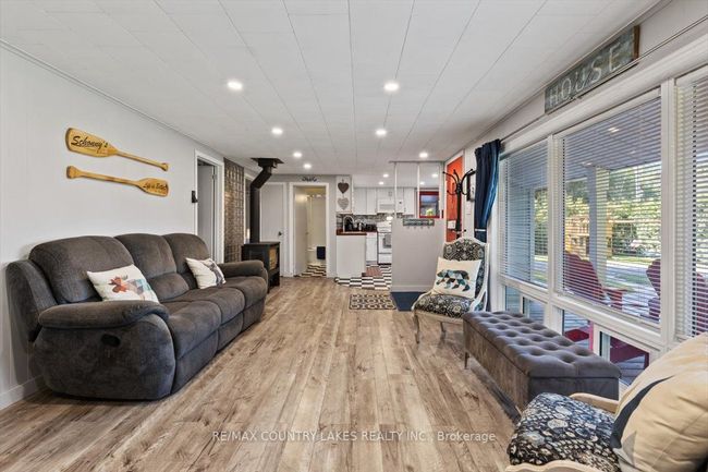 38 Macpherson Cres, House other with 3 bedrooms, 1 bathrooms and 6 parking in Kirkfield ON | Image 5