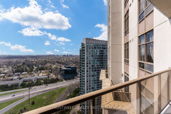 2305 - 78 Harrison Garden Blvd, Condo with 2 bedrooms, 3 bathrooms and 3 parking in North York ON | Image 20