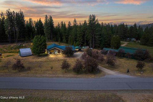 159 Frontier Village Rd, Naples, ID, 83847-5370 | Card Image