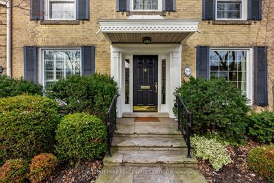 254 Cortleigh Blvd, House other with 3 bedrooms, 3 bathrooms and 3 parking in Toronto ON | Image 3