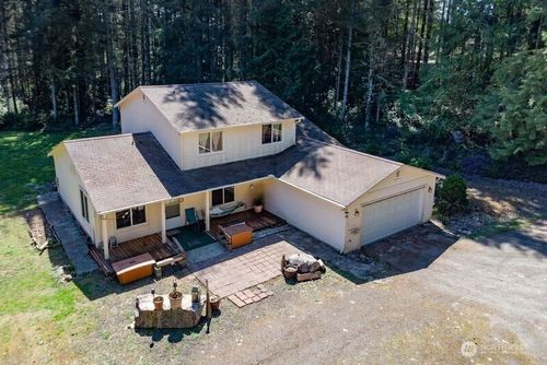 77 Chickadee Ln, Quilcene, WA, 98376-7527 | Card Image