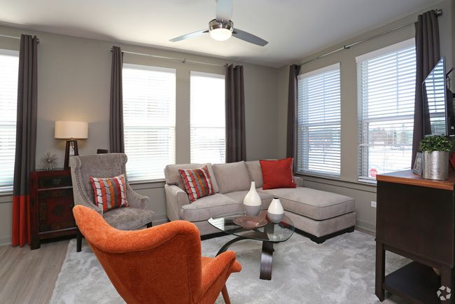 UNIT-1301 - 680 E Algonquin Rd, Condo with 2 bedrooms, 2 bathrooms and 2 parking in Schaumburg IL | Image 5