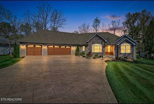 120 Forest View Dr, Crossville, TN, 38558-2832 | Card Image