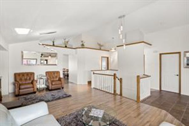 118 Sceptre Close Nw, House detached with 3 bedrooms, 2 bathrooms and 2 parking in Calgary AB | Image 5