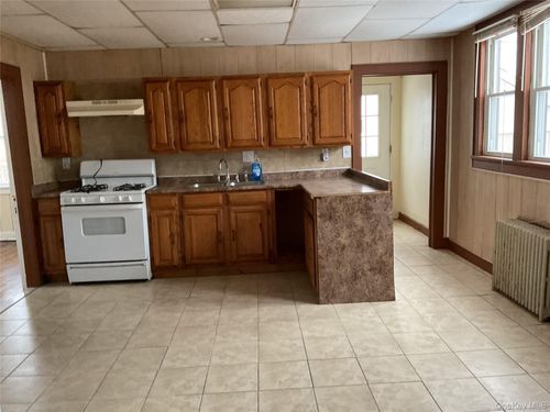 one-76 Lawrence Ave, New Windsor, NY, 12553-6513 | Card Image