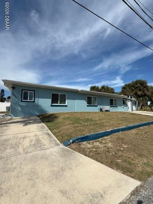 a-147 Lindley Rd, Daytona Beach, FL, 32118-5327 | Card Image