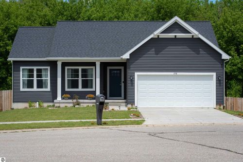 258 Ruby Ct, Alma, MI, 48801-8512 | Card Image