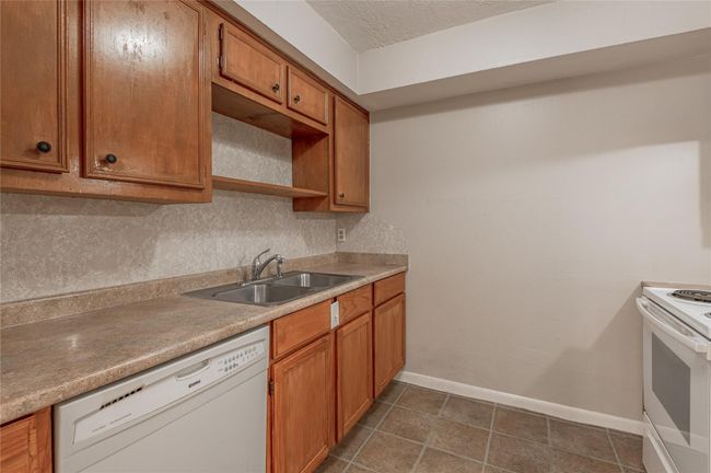 APT-2 - 1329 Windsor St, Home with 2 bedrooms, 1 bathrooms and null parking in Huntsville TX | Image 13
