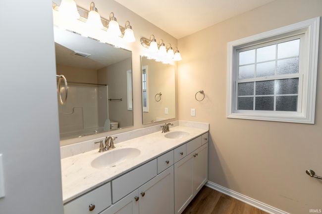 5621 Camden Dr, House other with 4 bedrooms, 3 bathrooms and null parking in Newburgh IN | Image 25