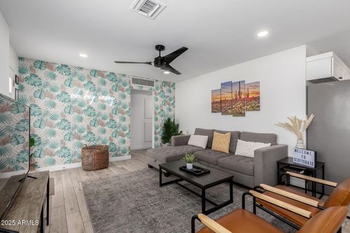 7312 E Villa Way, Scottsdale, AZ, 85257-4225 | Card Image