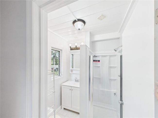 6385 105 Th Pl, House other with 2 bedrooms, 2 bathrooms and null parking in Sebastian FL | Image 10