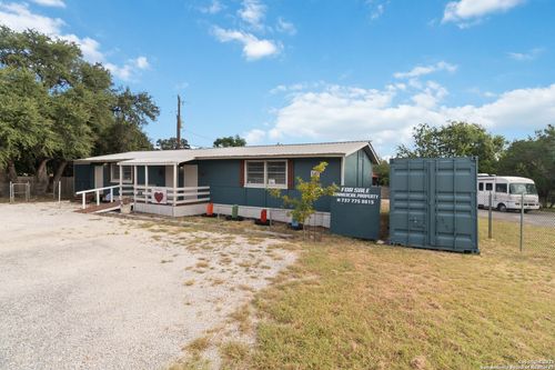 141 Wildwood Ln, Canyon Lake, TX, 78133-3942 | Card Image