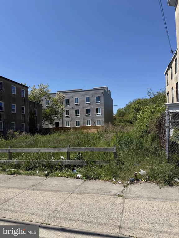 Land in PHILADELPHIA