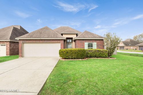 205 Quiet Bluff Dr, Youngsville, LA, 70592-5989 | Card Image