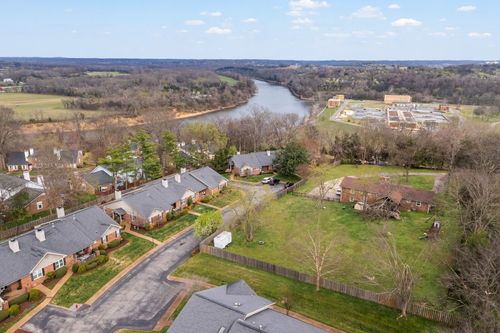 323 Autumn Chase Dr, Nashville, TN, 37214-1666 | Card Image