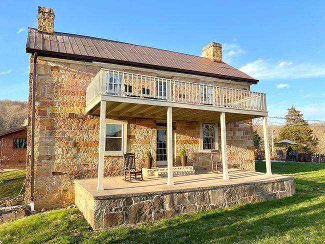 213 S Benner Hill Rd, Home with 3 bedrooms, 1 bathrooms and 1 parking in Bainbridge OH | Image 6